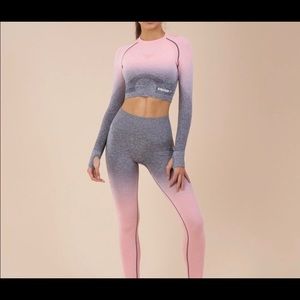 NWOT Gymshark Charcoal/pink Ombré Crop Top